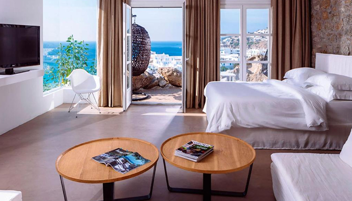 Best Luxury Resorts for Couples on a Mediterranean Holiday